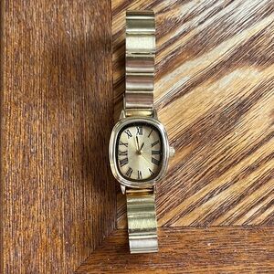 Vintage Gold tone mini watch